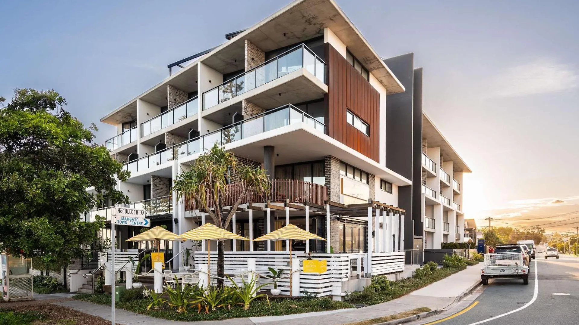 Hotel The Sebel Brisbane Margate Beach